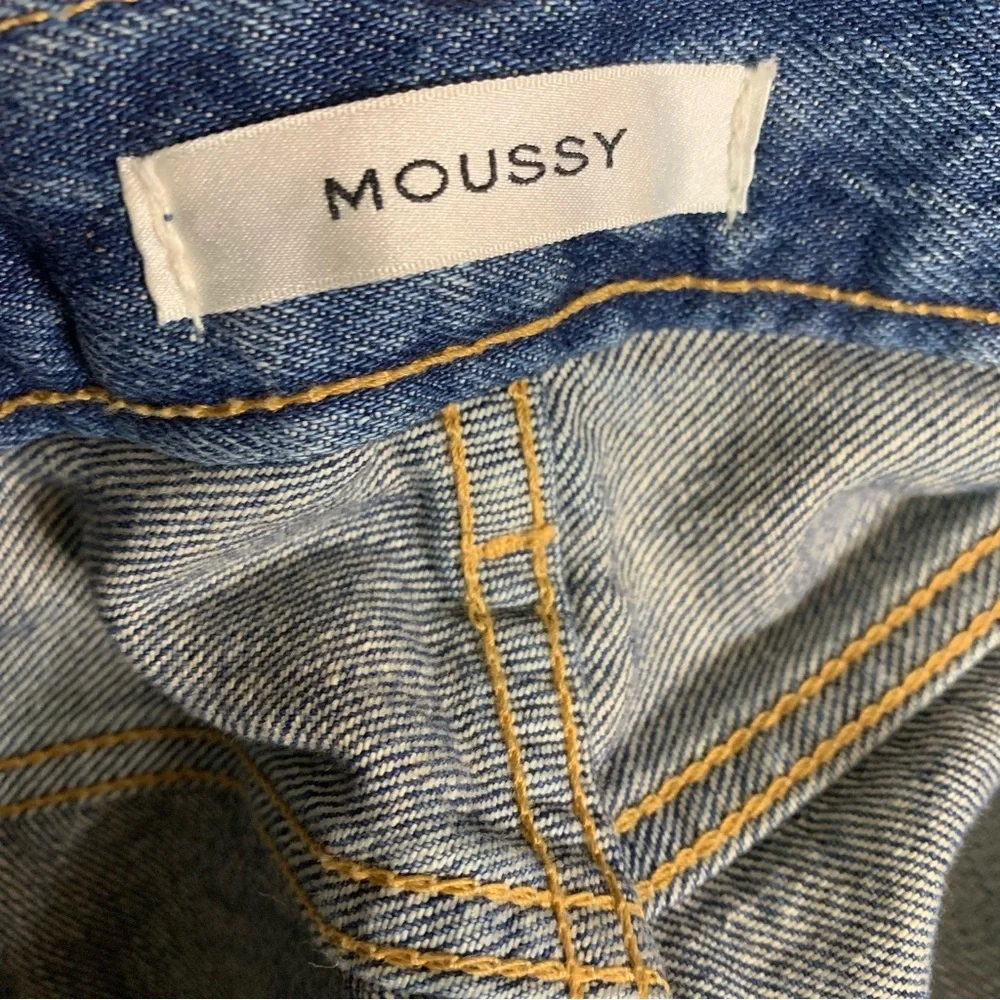 Moussy Rolled Cuff Denim Jean Shorts Size Small - Picture 8 of 8